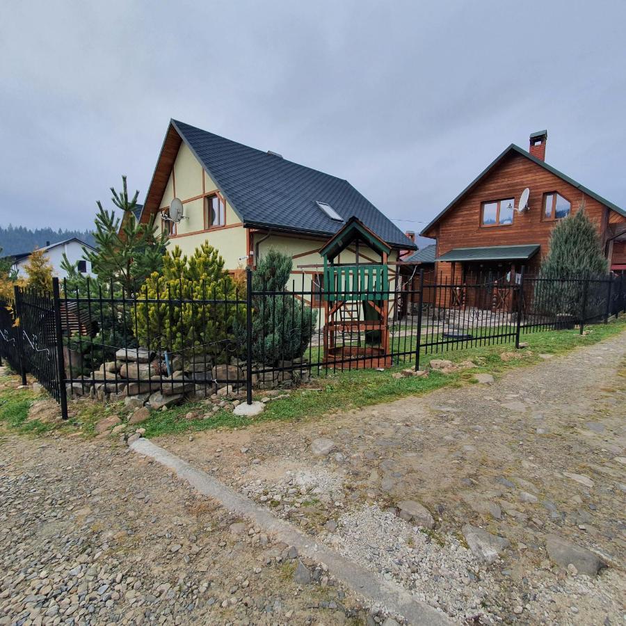 Chalet 888 Cottages Palyanytsya Ngoại thất bức ảnh