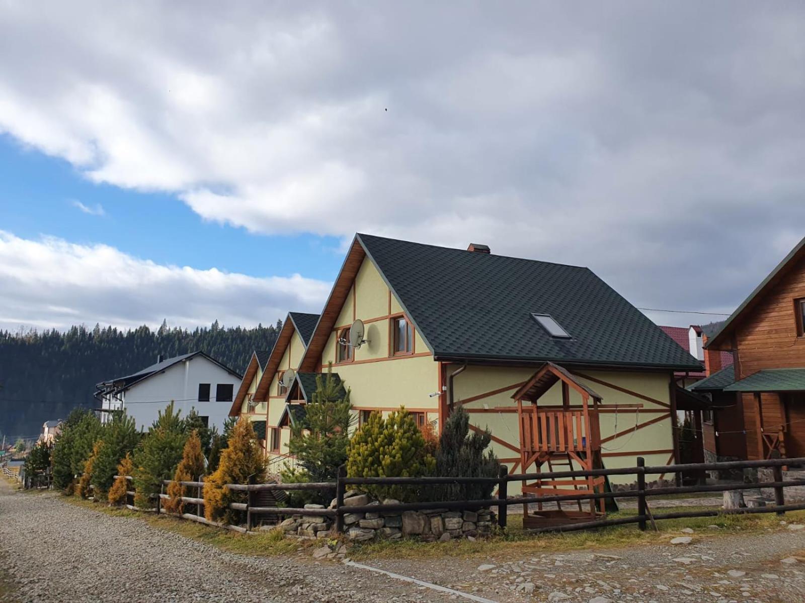 Chalet 888 Cottages Palyanytsya Ngoại thất bức ảnh