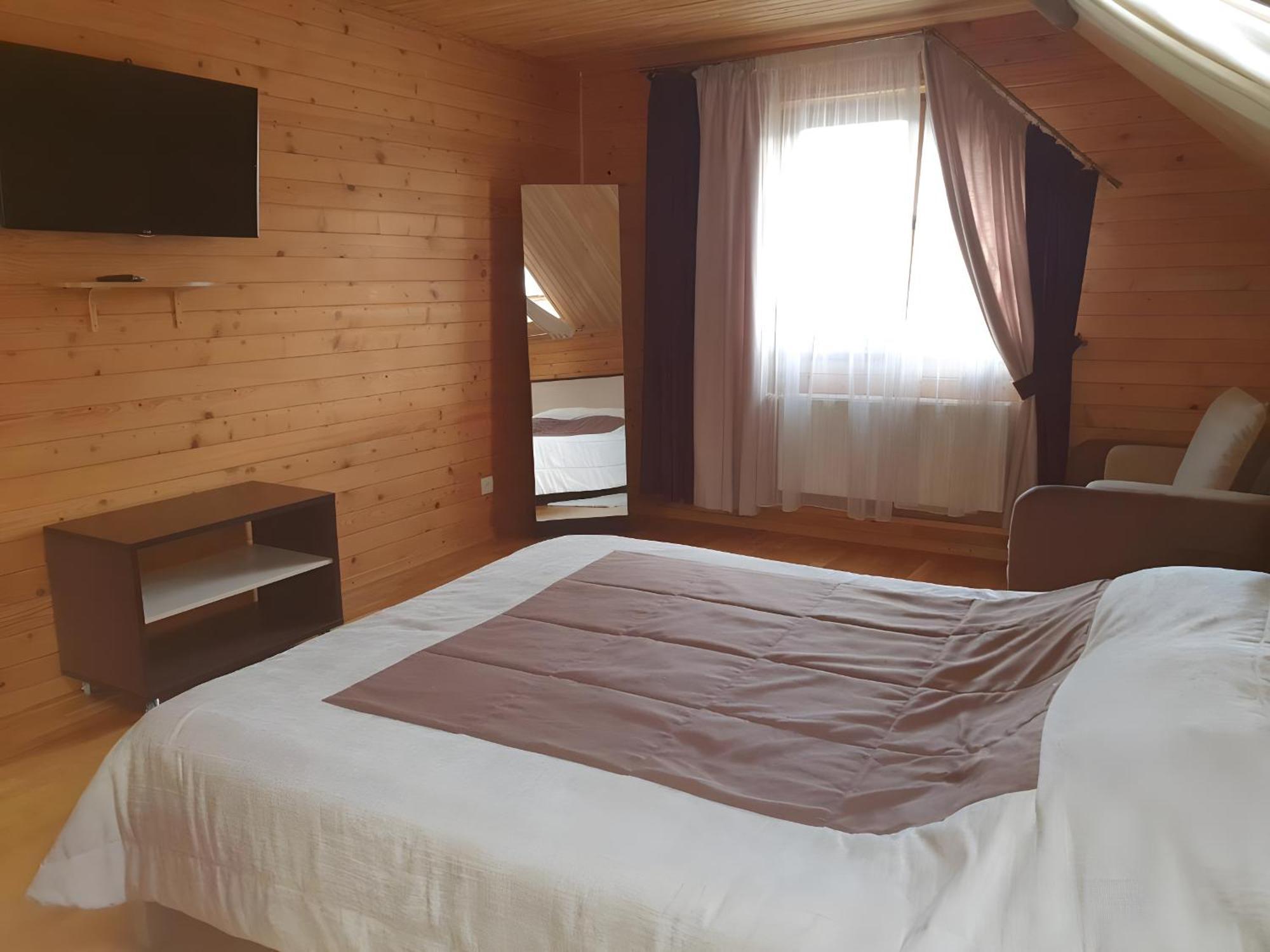 Chalet 888 Cottages Palyanytsya Ngoại thất bức ảnh